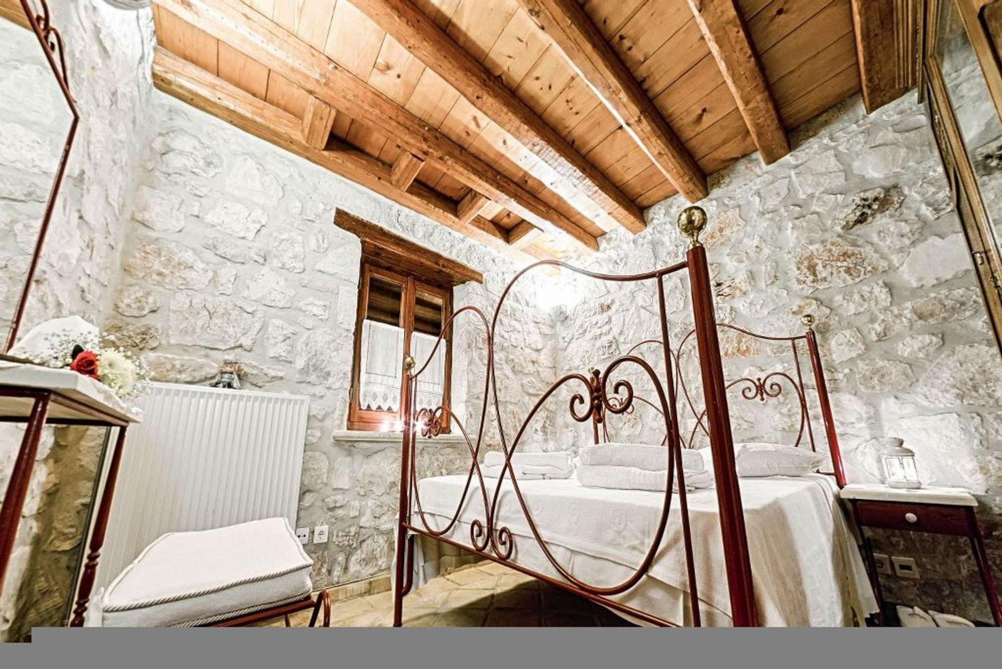 Poseidon Apartment Skinaria