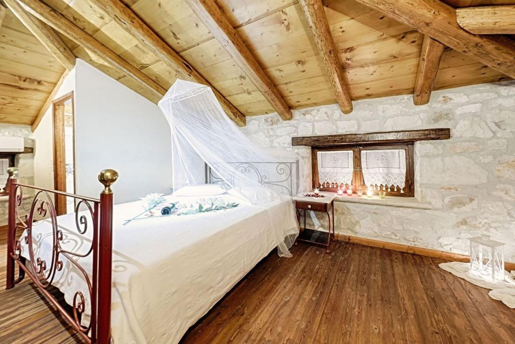 Poseidon Apartment